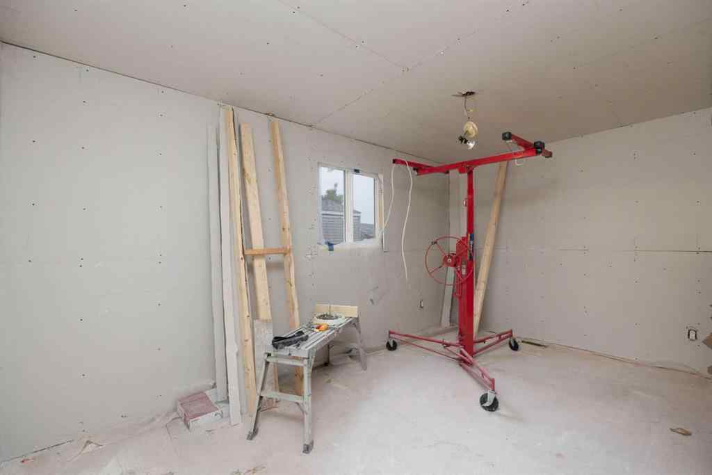 MLS® A2247684 - 136 Greenbriar Bay  in Gregoire Park Fort McMurray, Residential