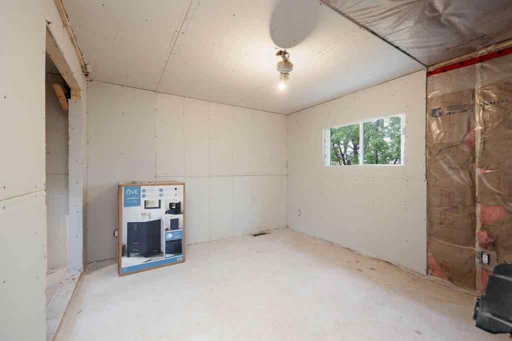 MLS® A2247684 - 136 Greenbriar Bay  in Gregoire Park Fort McMurray, Residential