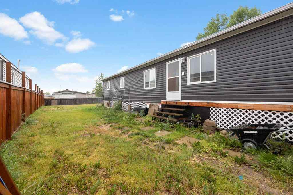 MLS® A2247684 - 136 Greenbriar Bay  in Gregoire Park Fort McMurray, Residential