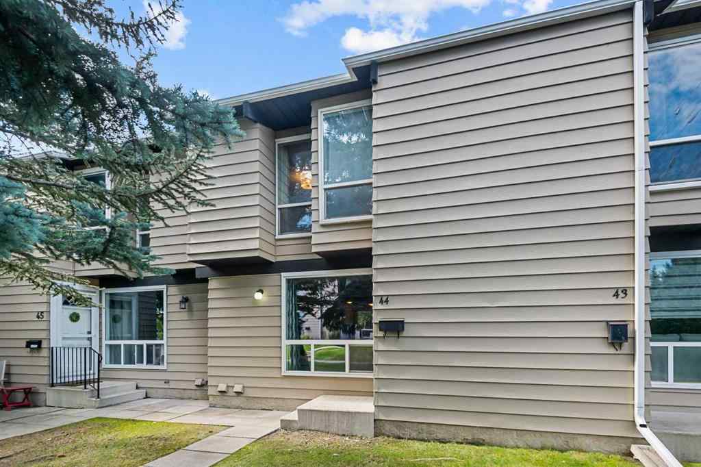 MLS® A2247687 - Unit #44 7205 4 Street NE in Huntington Hills Calgary, Residential