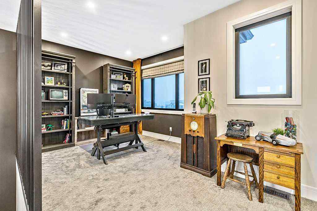 MLS® A2247694 - 10 Westmount Point  in Westmount_OK Okotoks, Residential