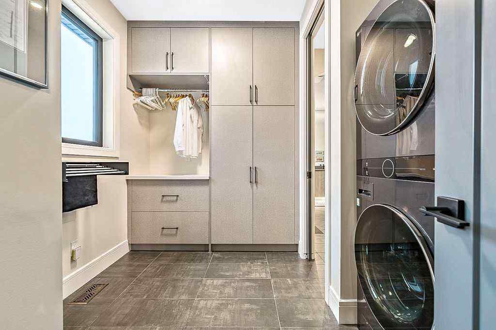 MLS® A2247694 - 10 Westmount Point  in Westmount_OK Okotoks, Residential