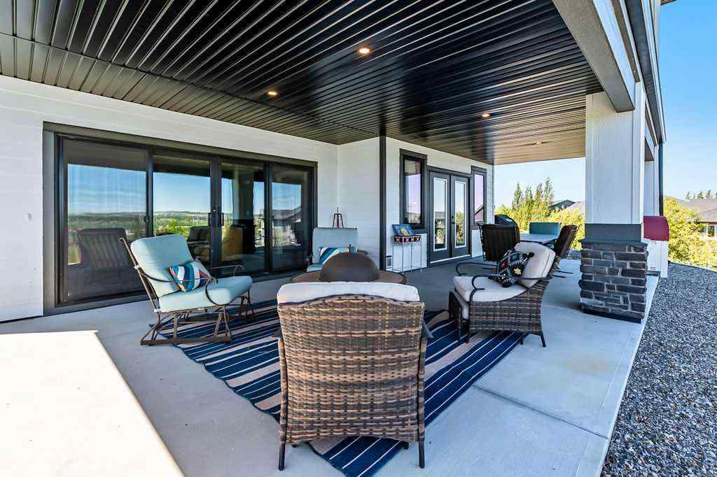 MLS® A2247694 - 10 Westmount Point  in Westmount_OK Okotoks, Residential