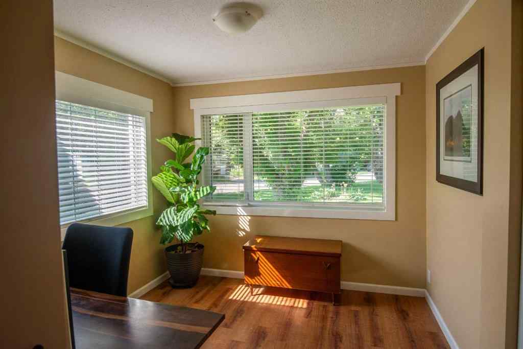 MLS® A2247700 - 942 Willow Street  in NONE Pincher Creek, Residential