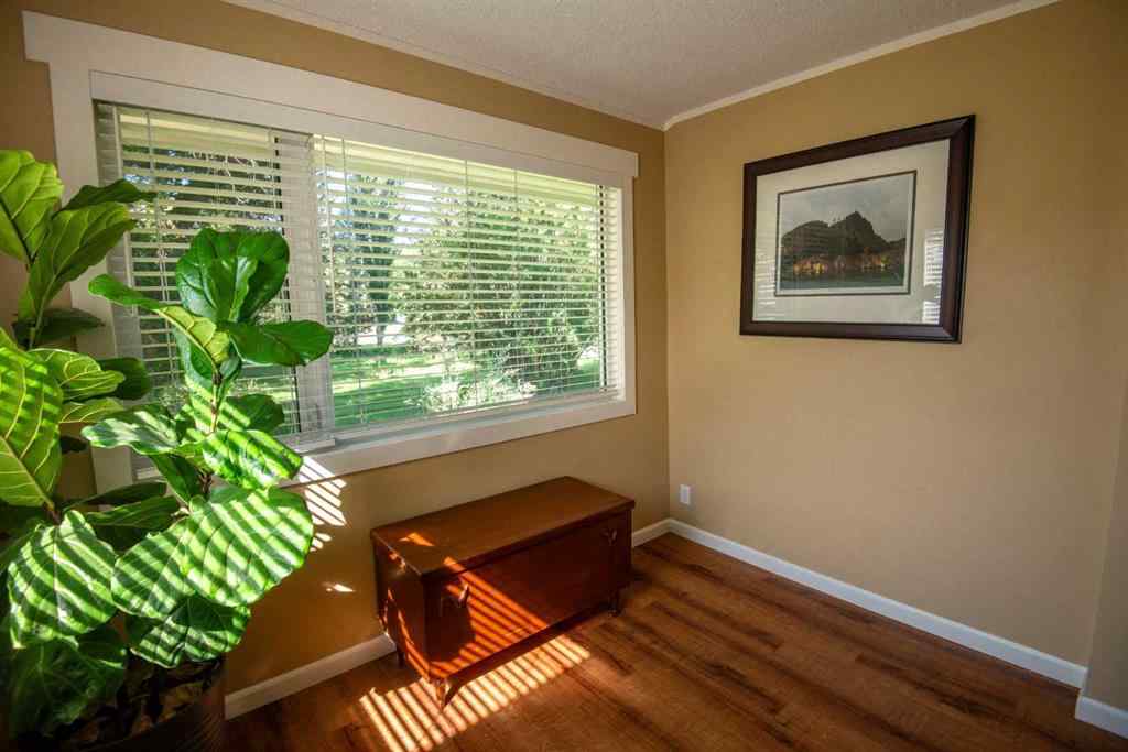 MLS® A2247700 - 942 Willow Street  in NONE Pincher Creek, Residential