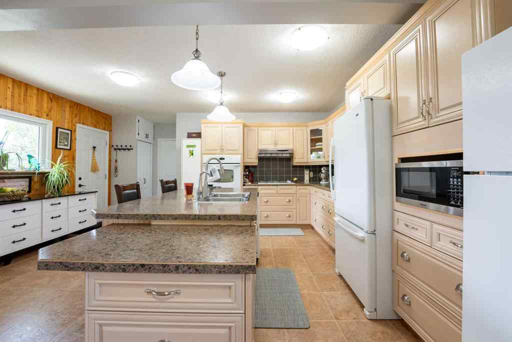 MLS® A2247701 - 93012 & 93014 Range Road 163   in NONE Rural Taber, M.D. of, Residential