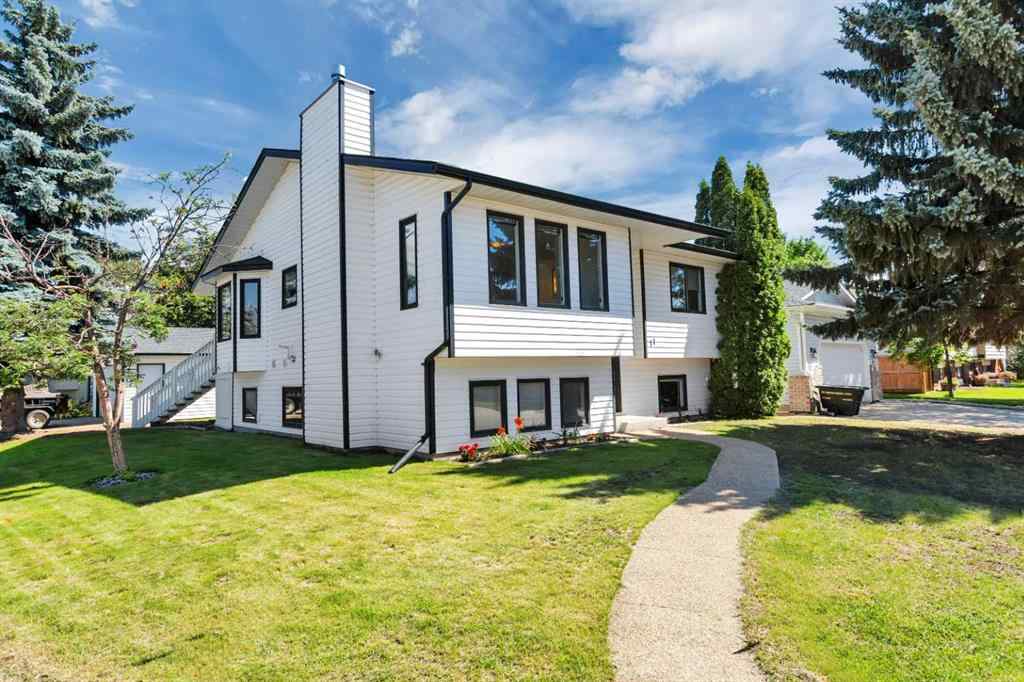 MLS® A2247704 - 11 Maple Bay  in Woodlands Lacombe, Residential