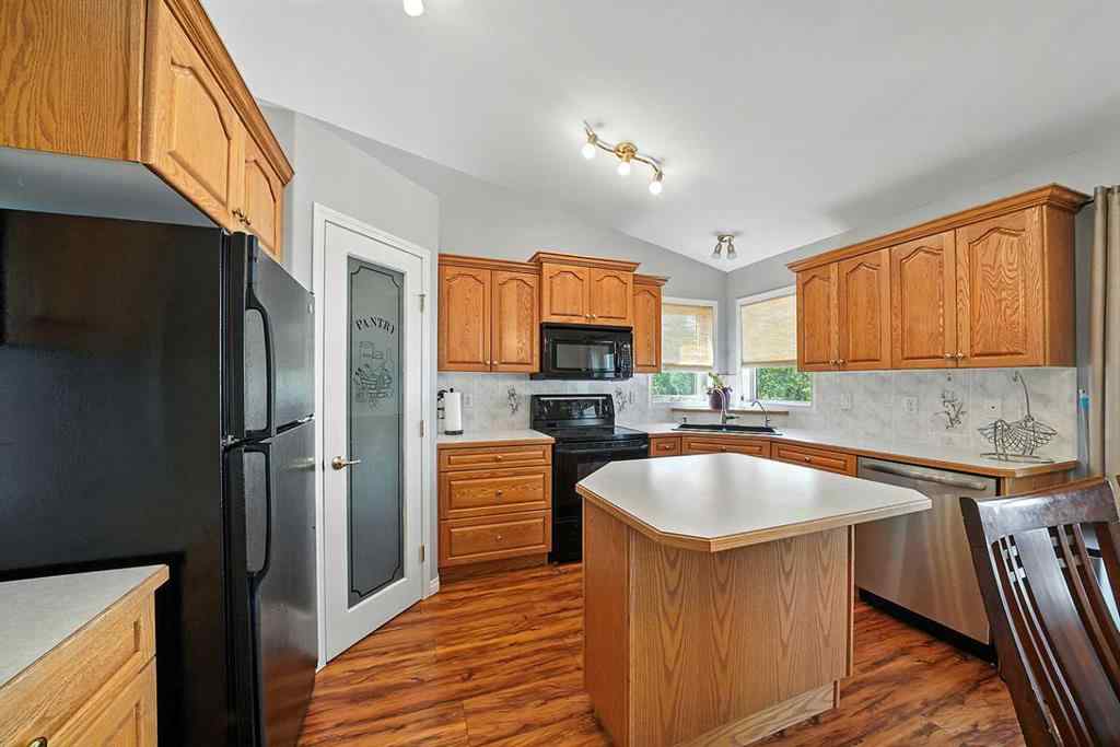 MLS® A2247705 - 108 Herder Drive  in Hewlett Park Sylvan Lake, Residential