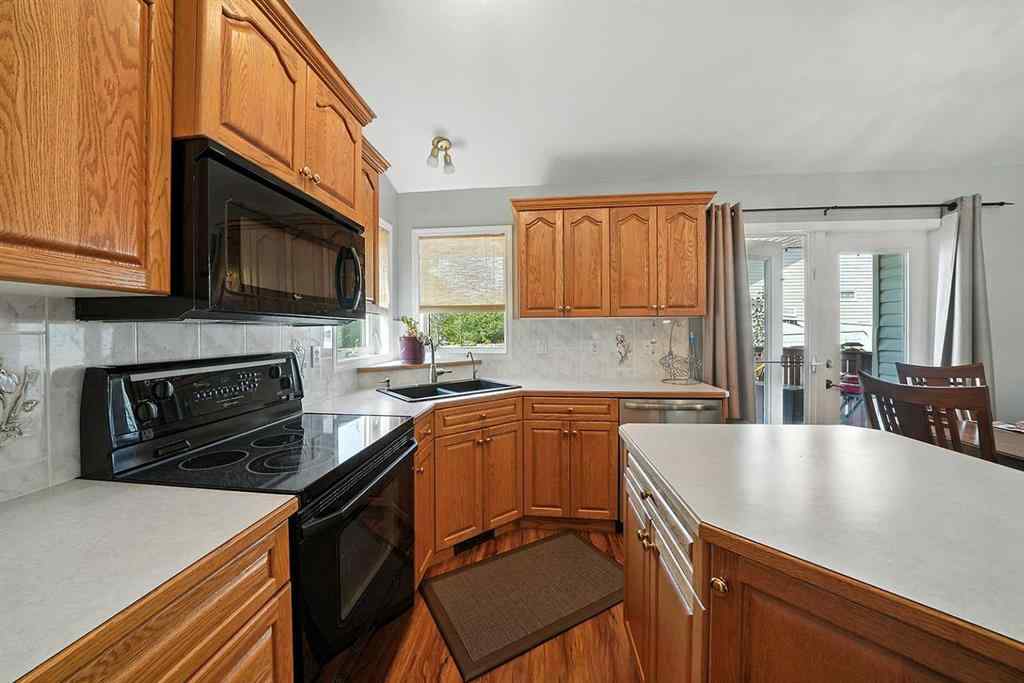 MLS® A2247705 - 108 Herder Drive  in Hewlett Park Sylvan Lake, Residential