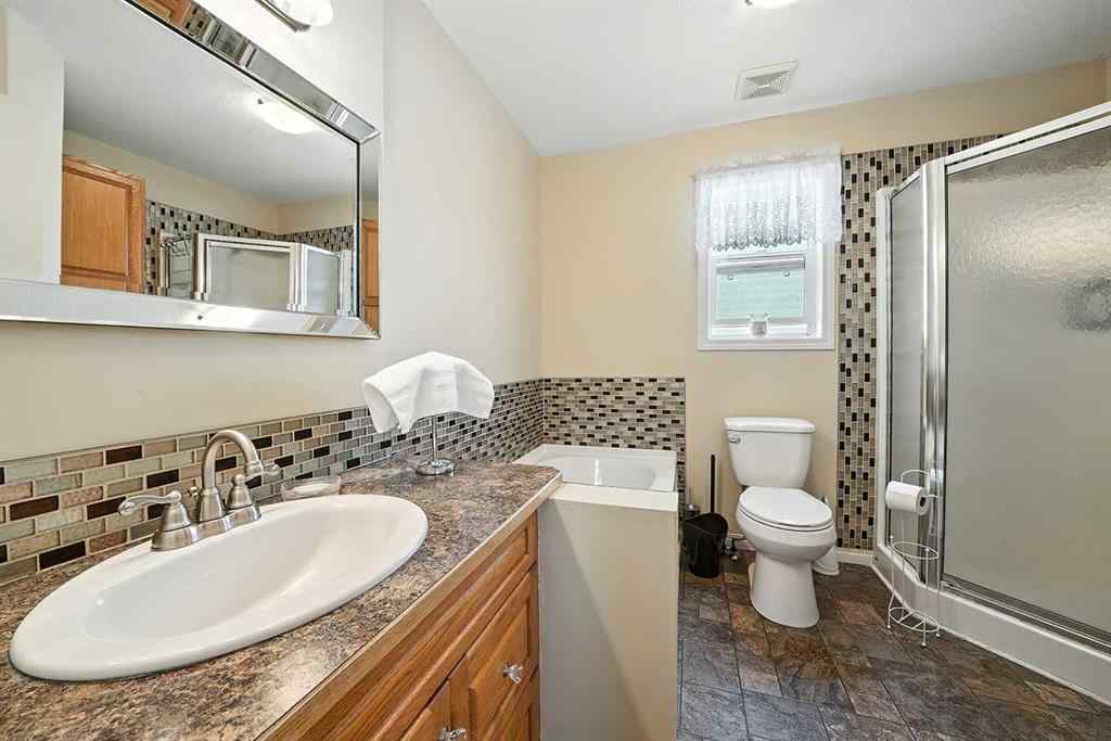MLS® A2247705 - 108 Herder Drive  in Hewlett Park Sylvan Lake, Residential