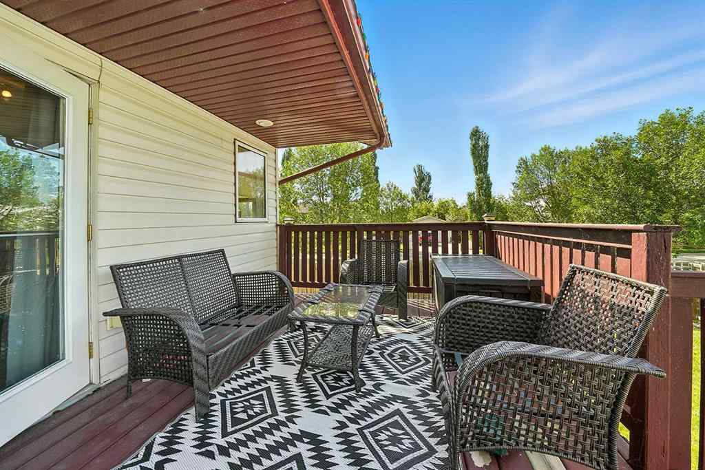 MLS® A2247705 - 108 Herder Drive  in Hewlett Park Sylvan Lake, Residential