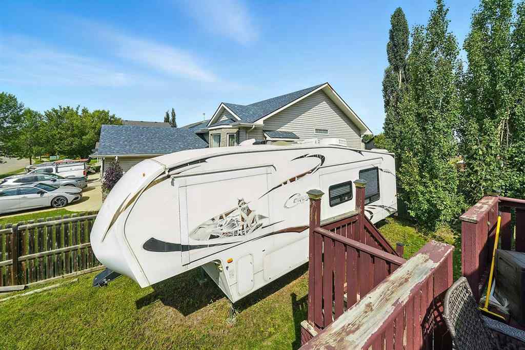 MLS® A2247705 - 108 Herder Drive  in Hewlett Park Sylvan Lake, Residential