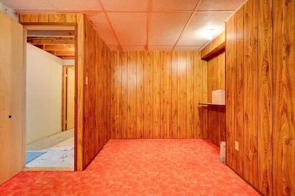 MLS® A2247709 - 6637 Poplar Drive  in Country Club Estates Grande Prairie, Residential