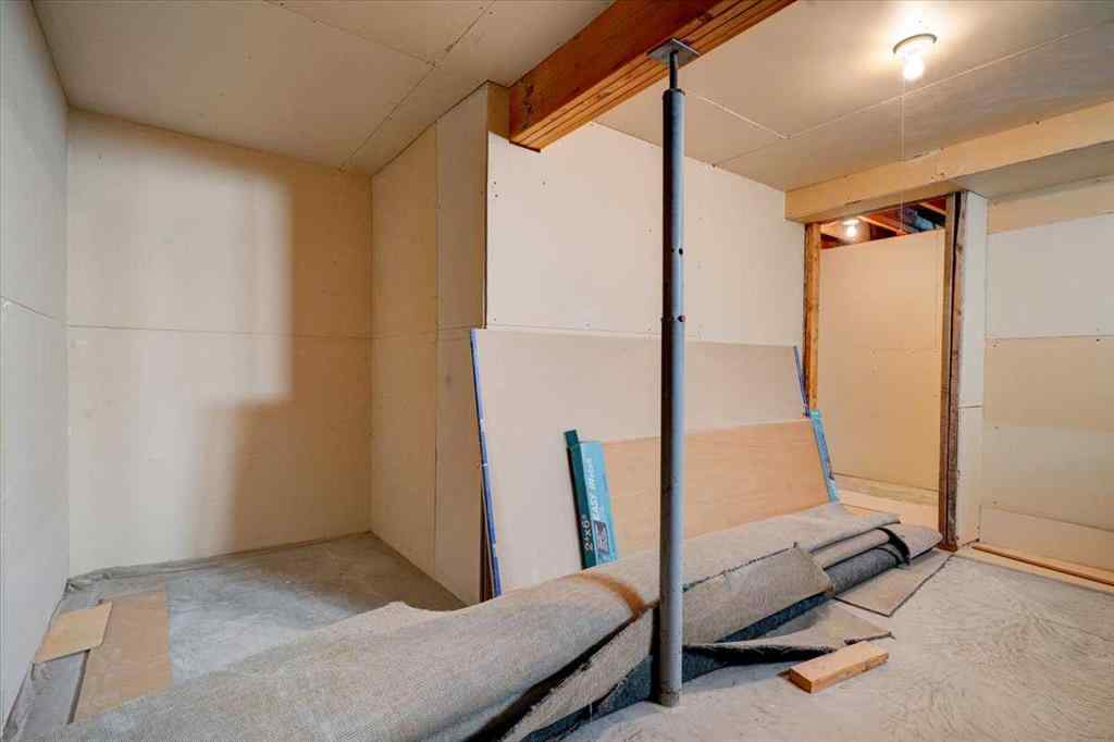 MLS® A2247709 - 6637 Poplar Drive  in Country Club Estates Grande Prairie, Residential