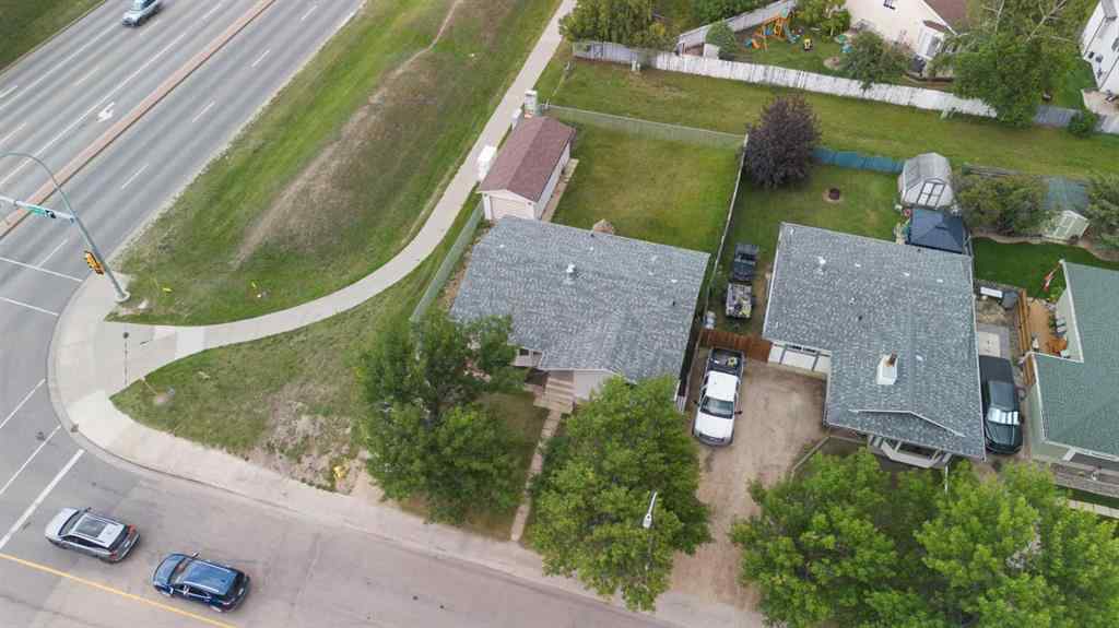 MLS® A2247709 - 6637 Poplar Drive  in Country Club Estates Grande Prairie, Residential