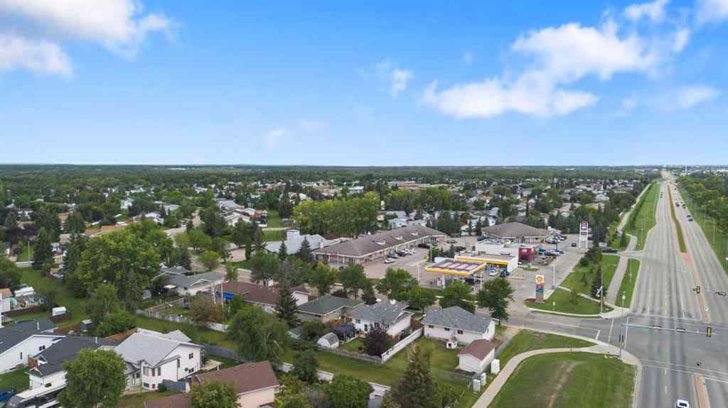MLS® A2247709 - 6637 Poplar Drive  in Country Club Estates Grande Prairie, Residential