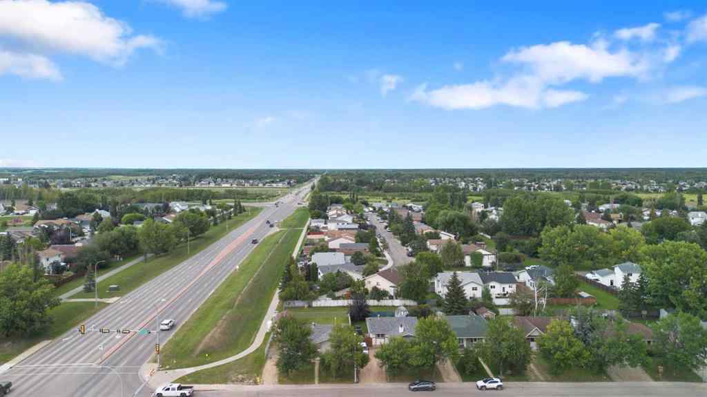 MLS® A2247709 - 6637 Poplar Drive  in Country Club Estates Grande Prairie, Residential