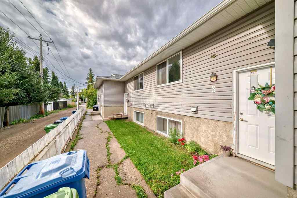 MLS® A2247712 - Unit #3 4547 7 Avenue SE in Forest Heights Calgary, Residential