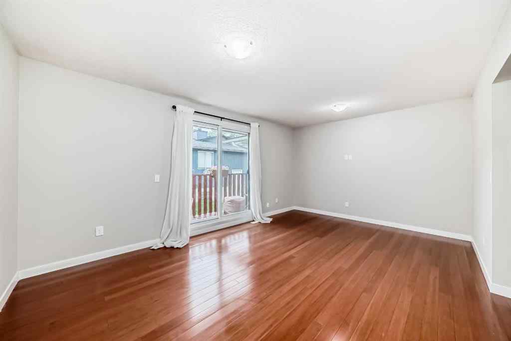 MLS® A2247712 - Unit #3 4547 7 Avenue SE in Forest Heights Calgary, Residential
