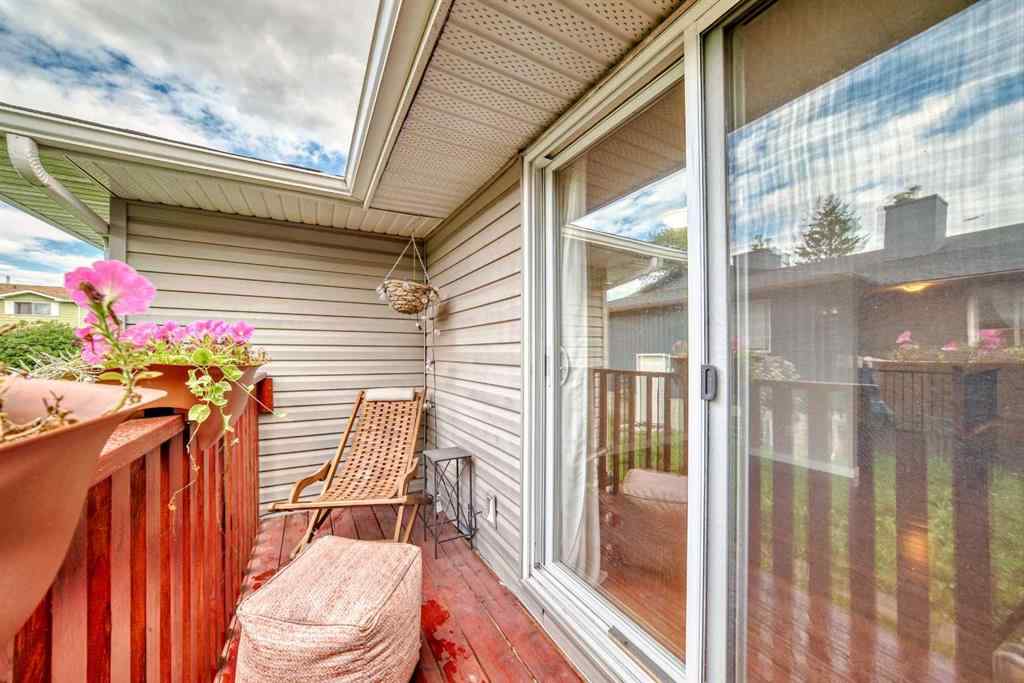 MLS® A2247712 - Unit #3 4547 7 Avenue SE in Forest Heights Calgary, Residential