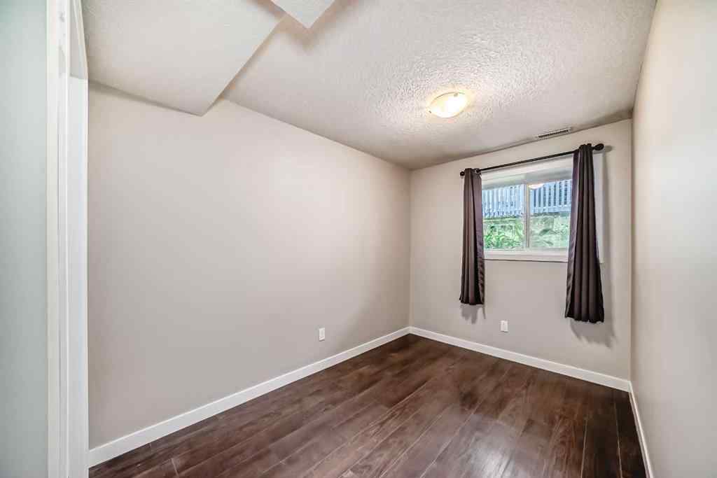 MLS® A2247712 - Unit #3 4547 7 Avenue SE in Forest Heights Calgary, Residential