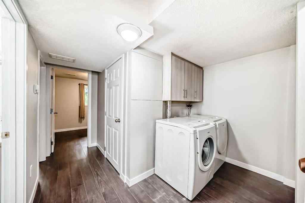 MLS® A2247712 - Unit #3 4547 7 Avenue SE in Forest Heights Calgary, Residential
