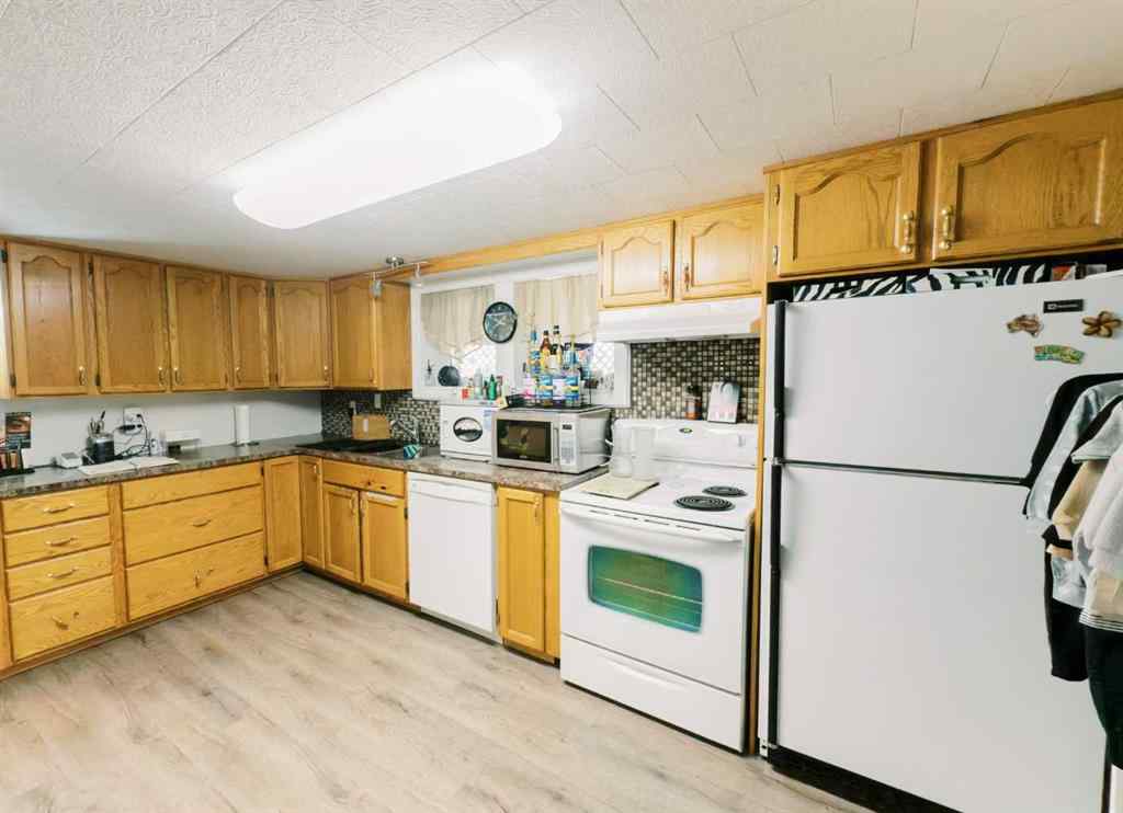 MLS® A2247725 - 6101 50A Avenue  in Rosedale Stettler, Residential