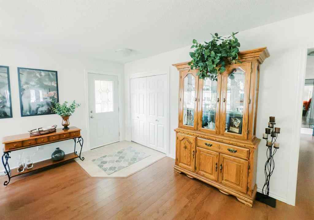 MLS® A2247725 - 6101 50A Avenue  in Rosedale Stettler, Residential