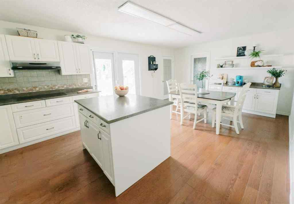 MLS® A2247725 - 6101 50A Avenue  in Rosedale Stettler, Residential