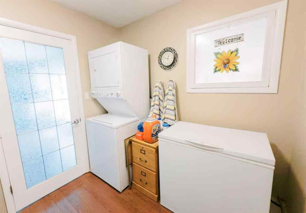 MLS® A2247725 - 6101 50A Avenue  in Rosedale Stettler, Residential