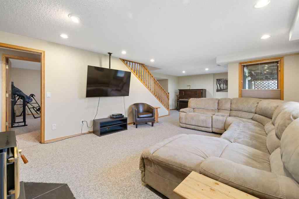 MLS® A2247734 - 233057 Range Road 282   in NONE Rural Rocky View County, Residential