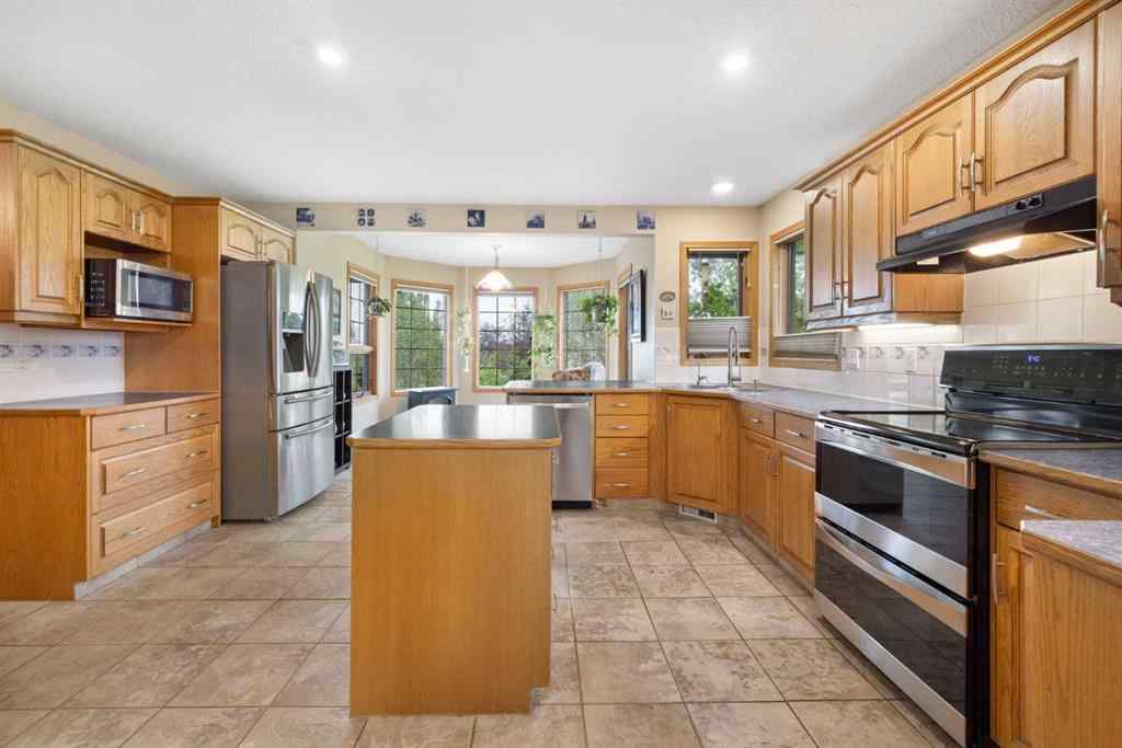 MLS® A2247734 - 233057 Range Road 282   in NONE Rural Rocky View County, Residential