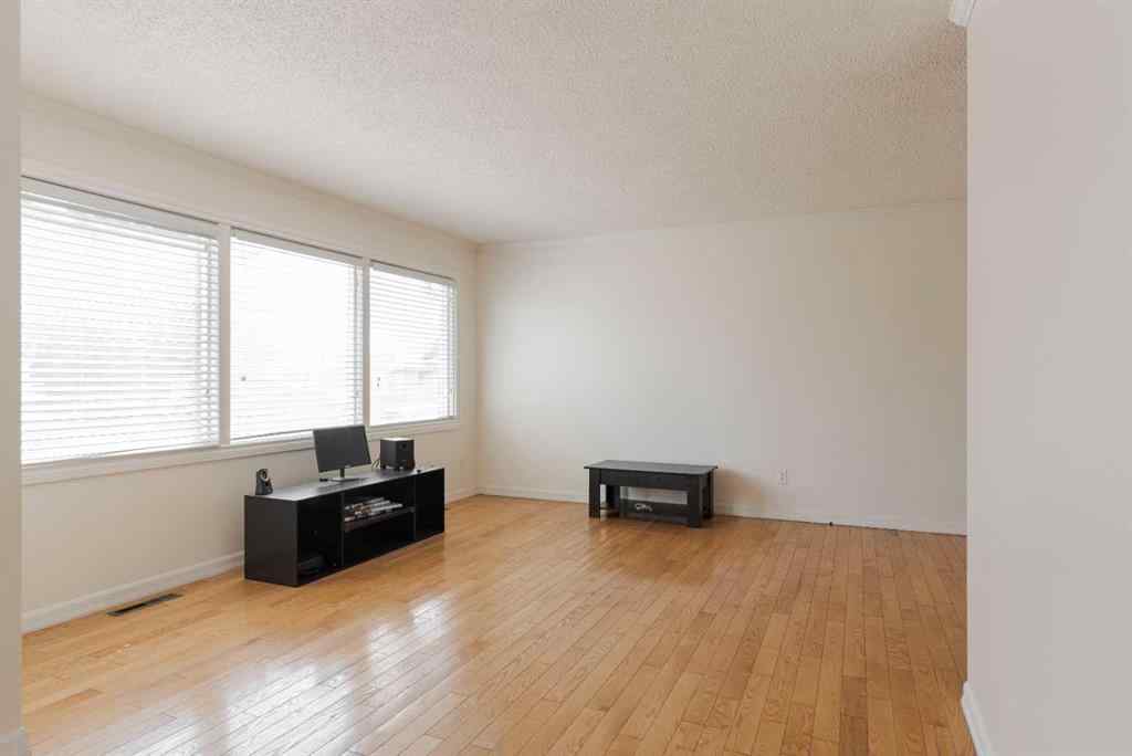 MLS® A2247738 - 32 Moberly Crescent  in Downtown Fort McMurray, Residential