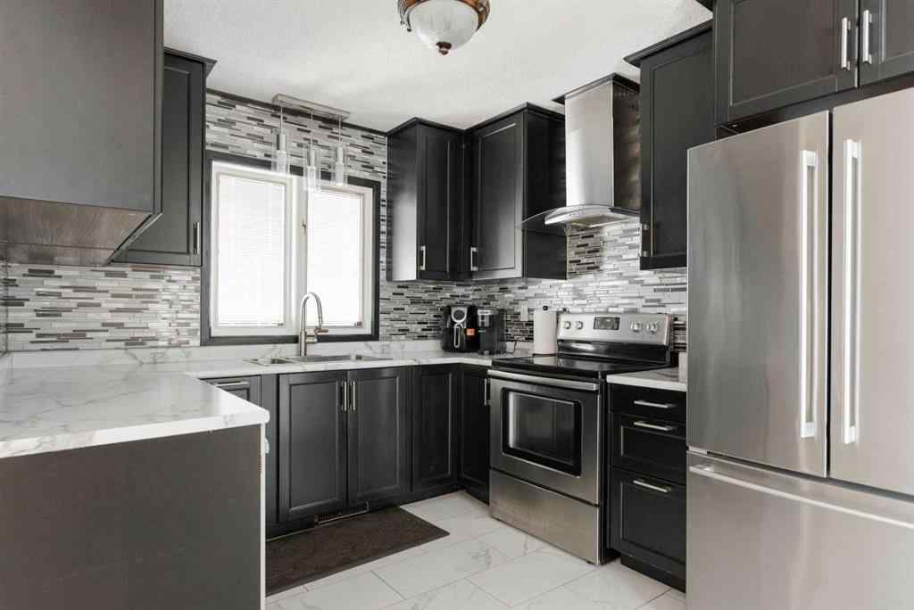 MLS® A2247738 - 32 Moberly Crescent  in Downtown Fort McMurray, Residential