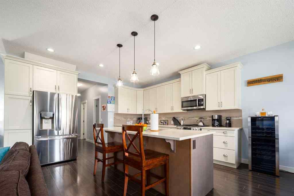 MLS® A2247739 - 84 Sunset Manor  in Sunset Ridge Cochrane, Residential