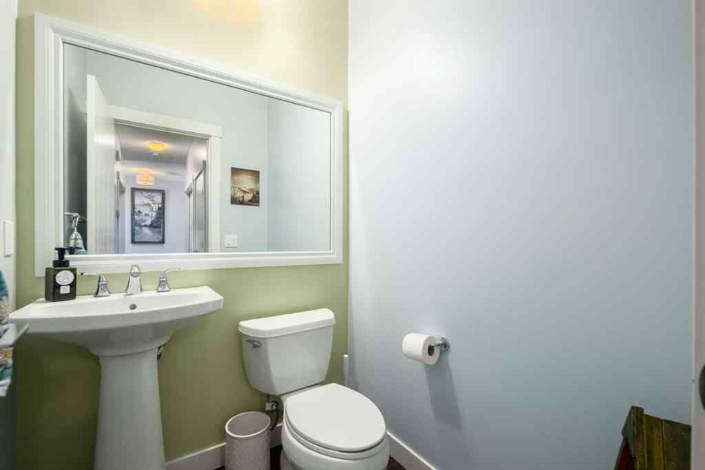 MLS® A2247739 - 84 Sunset Manor  in Sunset Ridge Cochrane, Residential