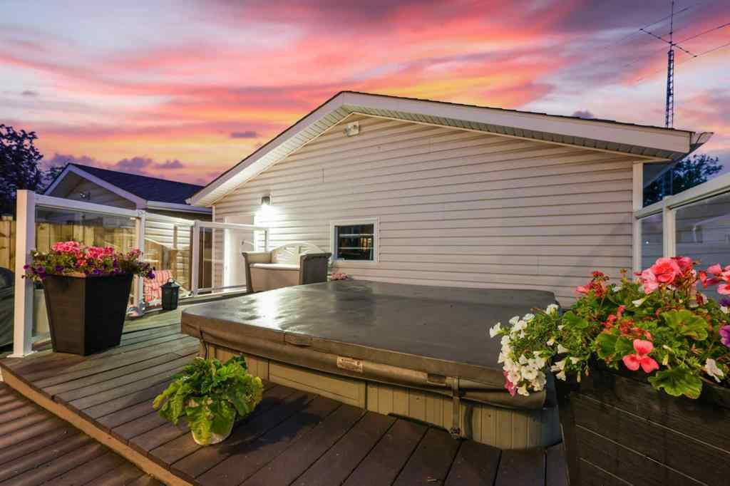MLS® A2247745 - 147 Whitehorn Road NE in Whitehorn Calgary, Residential