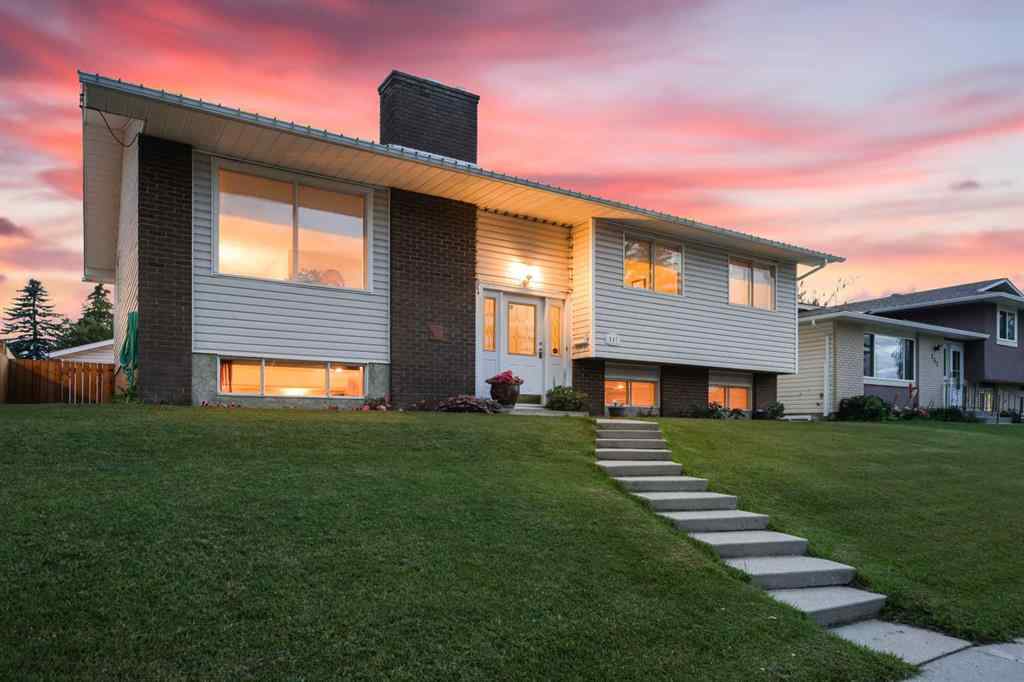 MLS® A2247745 - 147 Whitehorn Road NE in Whitehorn Calgary, Residential