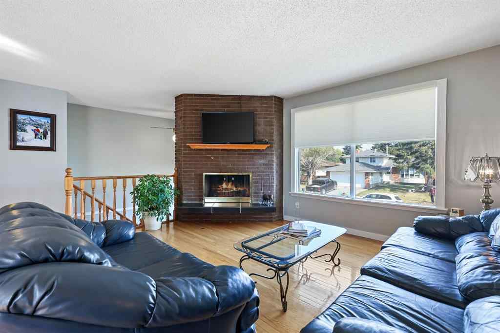 MLS® A2247745 - 147 Whitehorn Road NE in Whitehorn Calgary, Residential