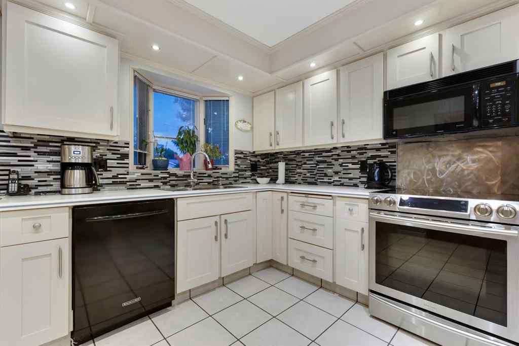 MLS® A2247745 - 147 Whitehorn Road NE in Whitehorn Calgary, Residential