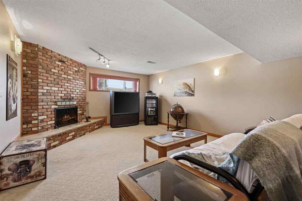 MLS® A2247745 - 147 Whitehorn Road NE in Whitehorn Calgary, Residential