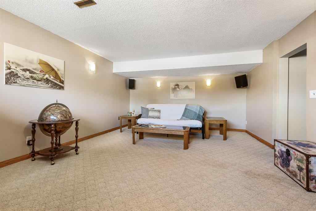 MLS® A2247745 - 147 Whitehorn Road NE in Whitehorn Calgary, Residential
