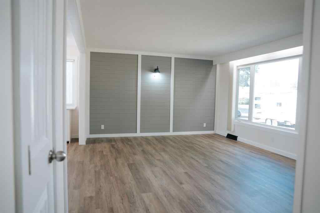 MLS® A2247747 - 729 8 Avenue  in Wainwright Wainwright, Residential