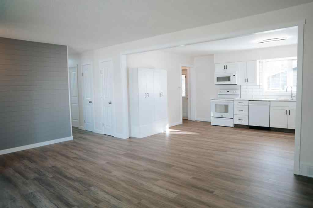MLS® A2247747 - 729 8 Avenue  in Wainwright Wainwright, Residential