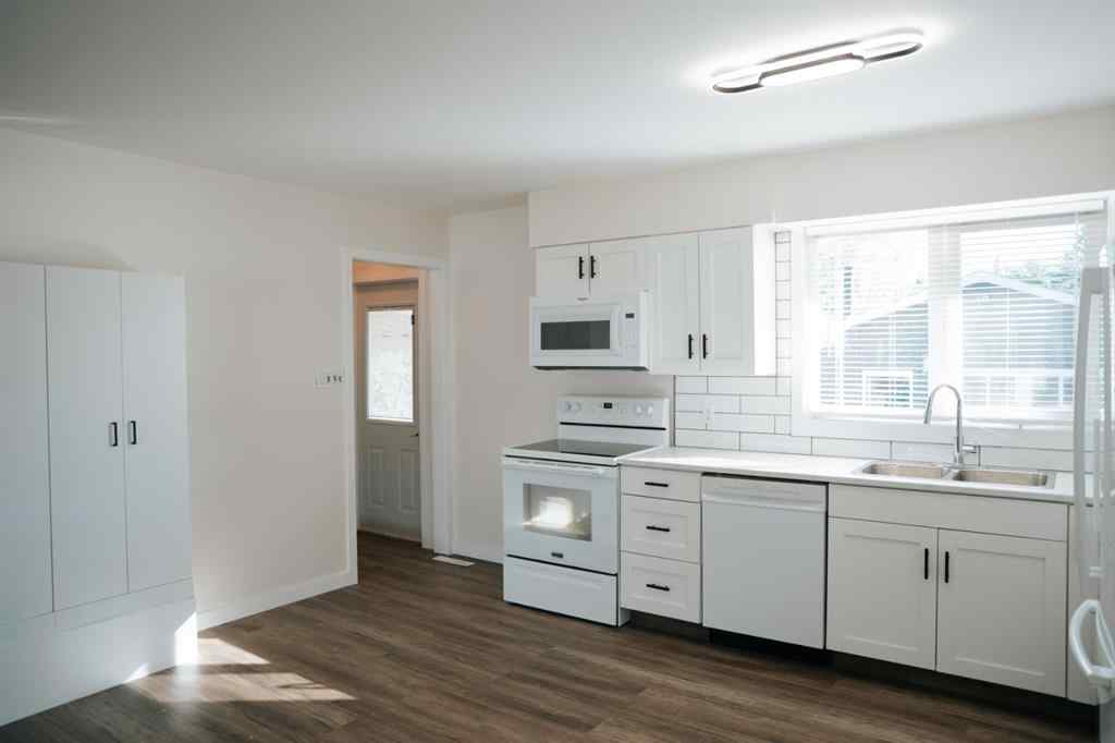 MLS® A2247747 - 729 8 Avenue  in Wainwright Wainwright, Residential