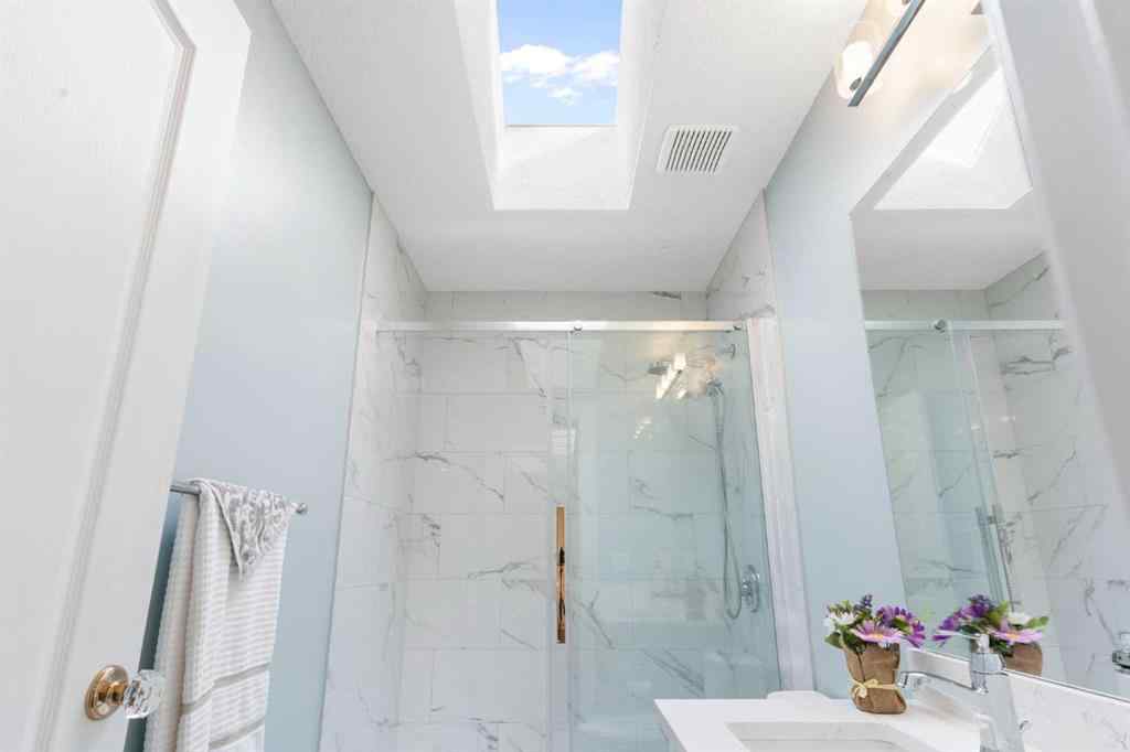 MLS® A2247757 - 105 Hamptons Square NW in Hamptons Calgary, Residential