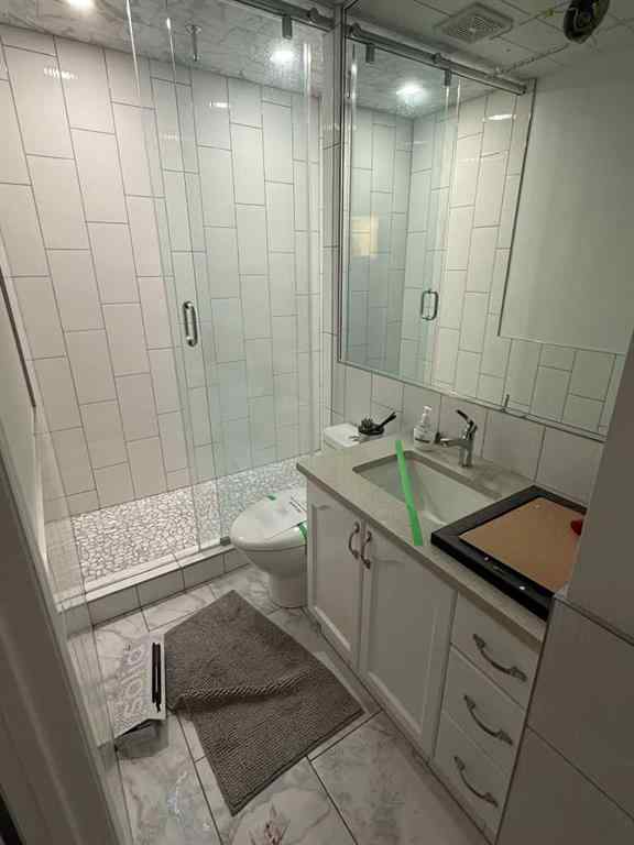 MLS® A2247759 - 725 Taylor Road SE in Ross Glen Medicine Hat, Residential
