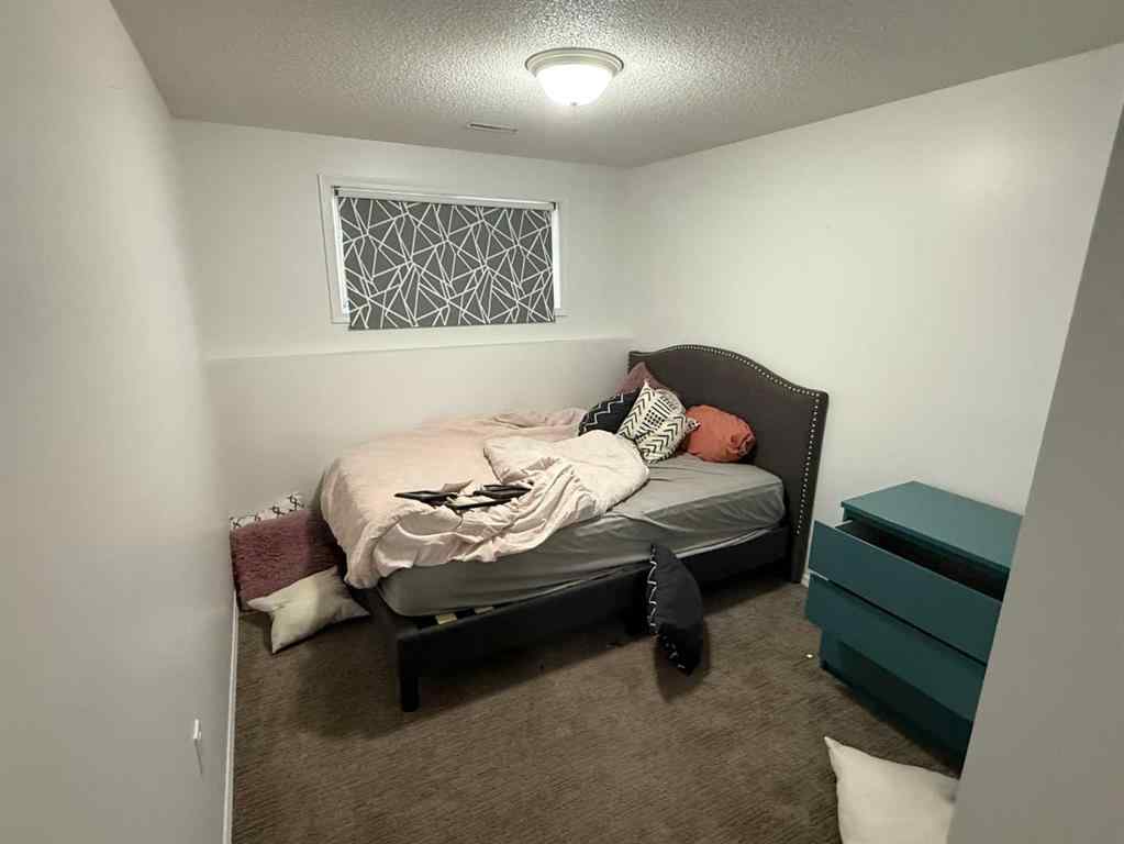 MLS® A2247759 - 725 Taylor Road SE in Ross Glen Medicine Hat, Residential