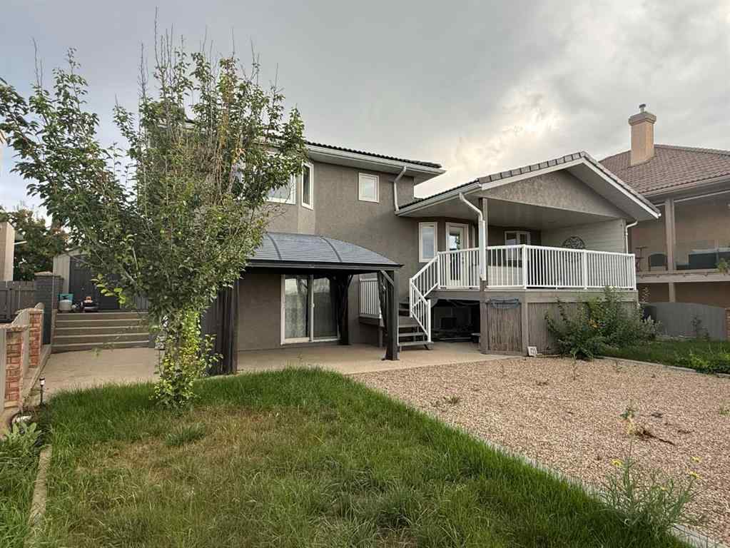 MLS® A2247759 - 725 Taylor Road SE in Ross Glen Medicine Hat, Residential
