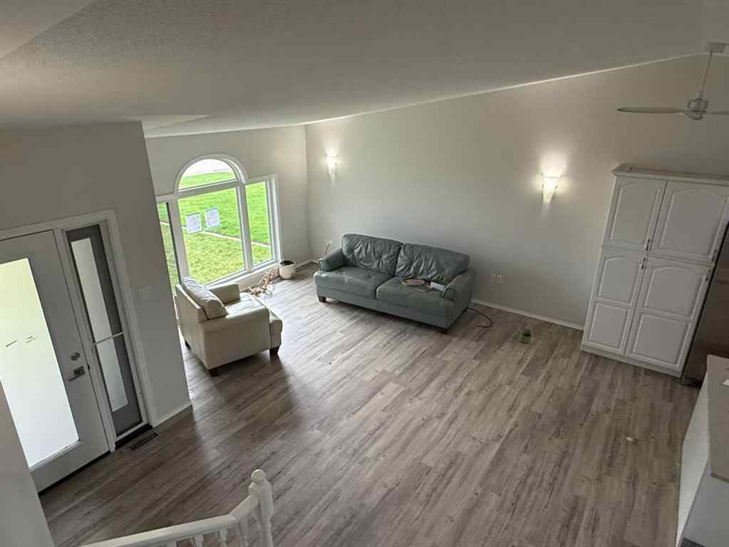 MLS® A2247759 - 725 Taylor Road SE in Ross Glen Medicine Hat, Residential